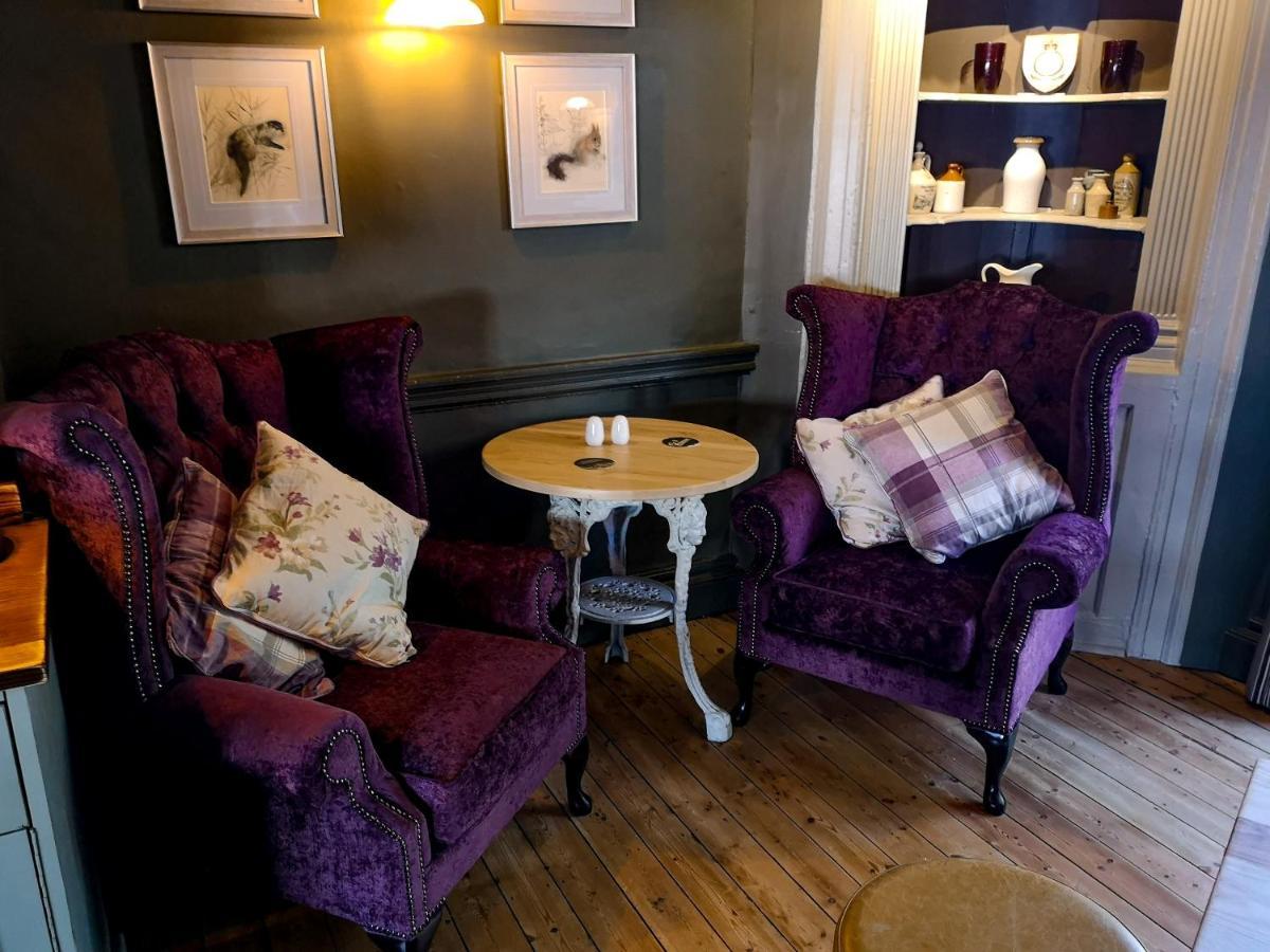 The Crown Inn Gayton  Luaran gambar