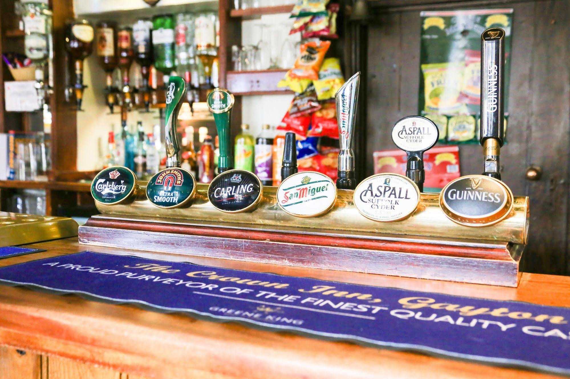 The Crown Inn Gayton  Luaran gambar