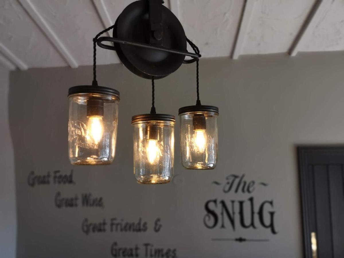 The Crown Inn Gayton  Luaran gambar