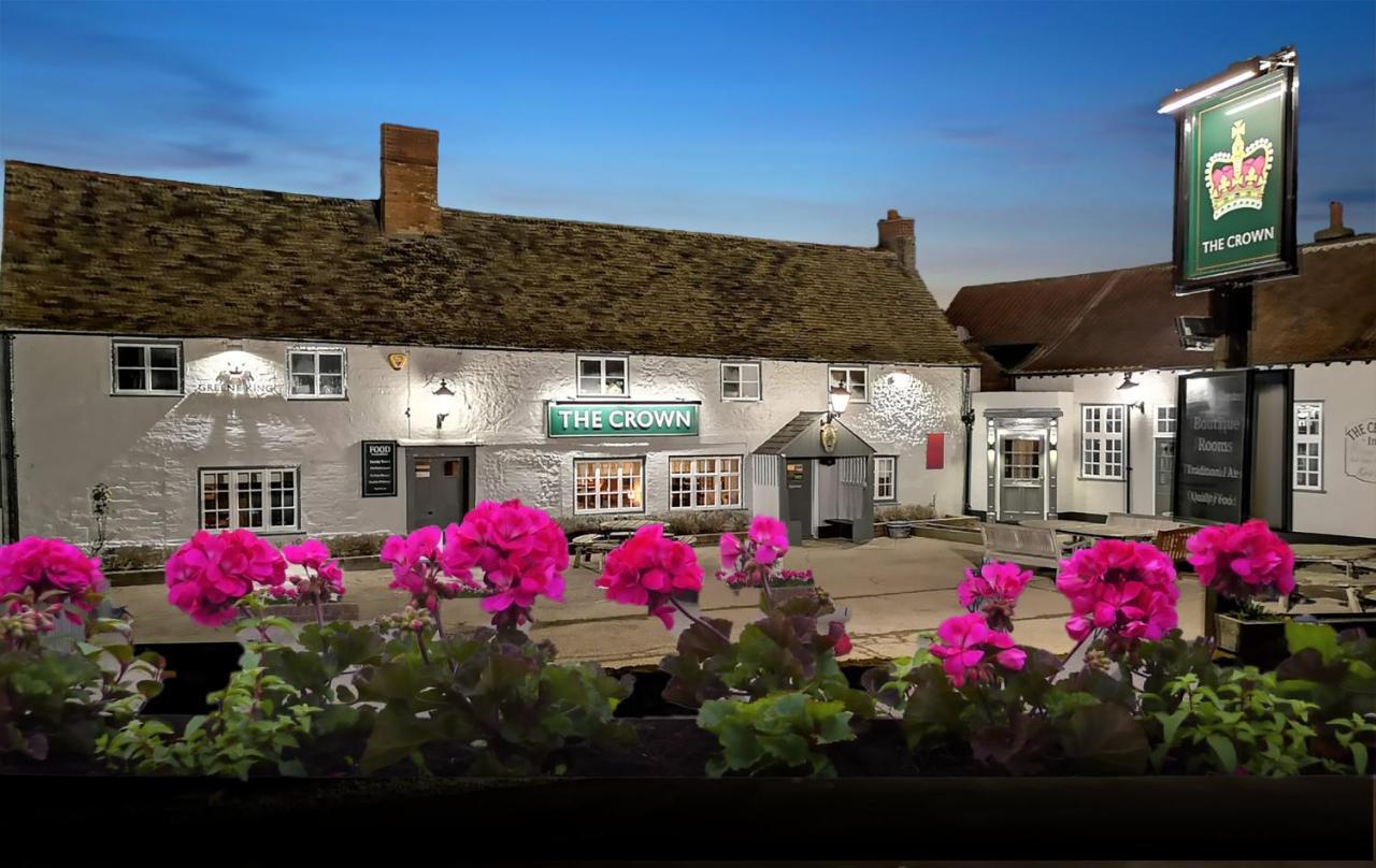 The Crown Inn Gayton  Luaran gambar